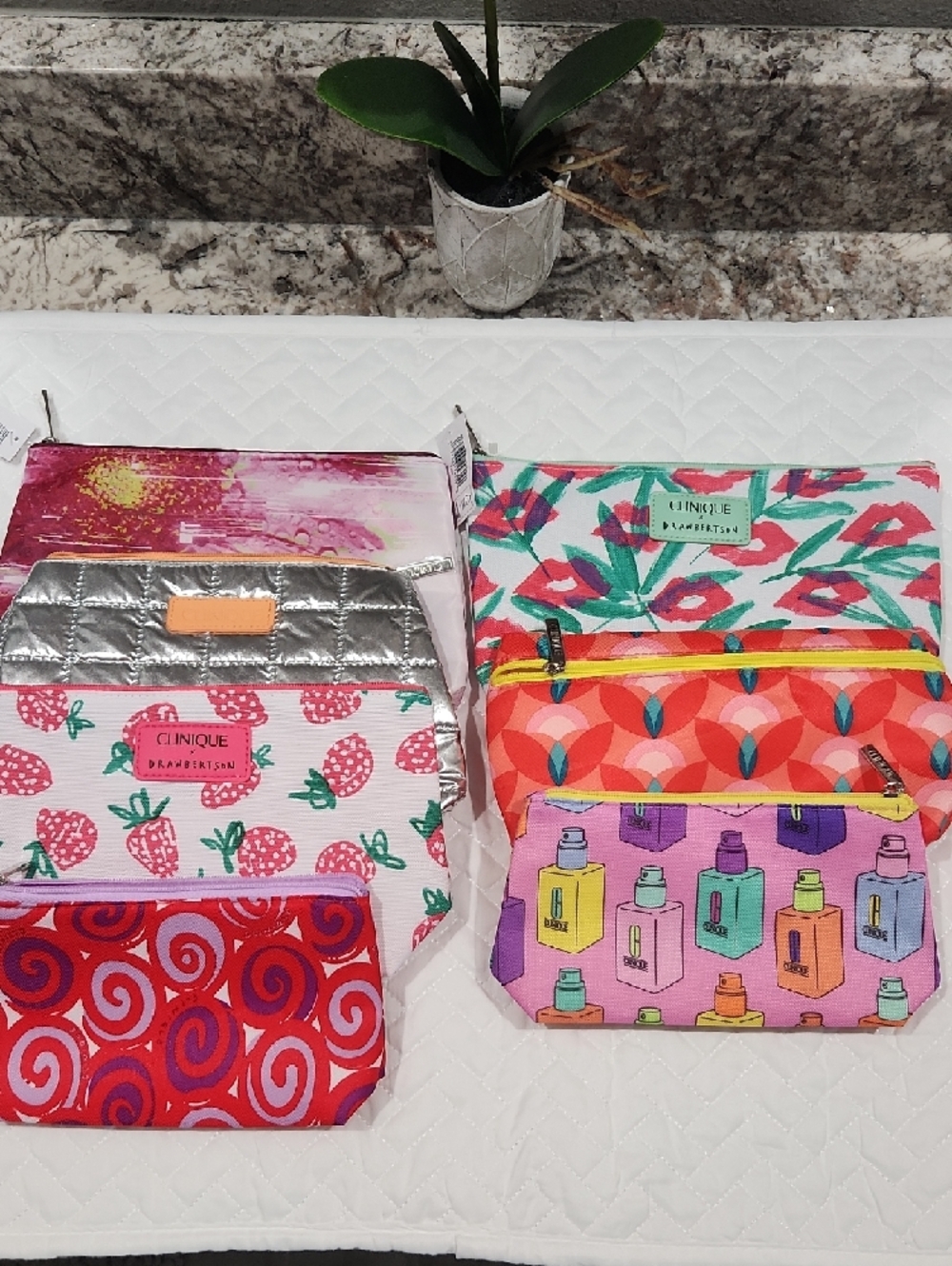 Clinique Cosmetic Pouch Set - Colorful Patterned Makeup Bags (Lot Of 7) NEW - Picture 2 of 9